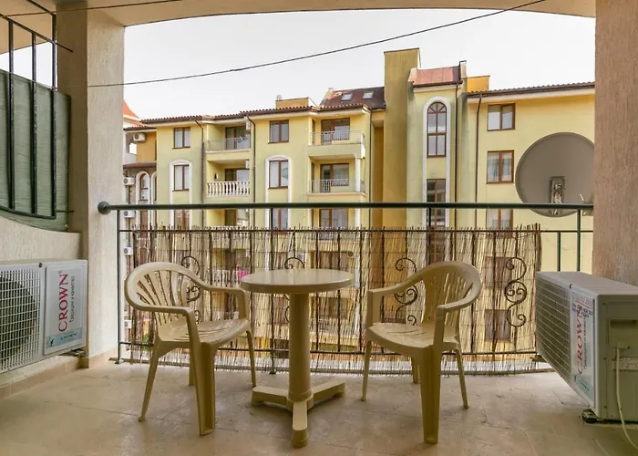 Avalon Appartament Da Lary Slăntjev Brjag